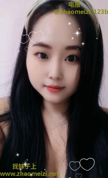 中山东凤性感大波妹