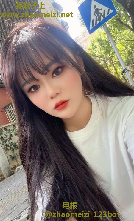 武侯粉嫩小师妹