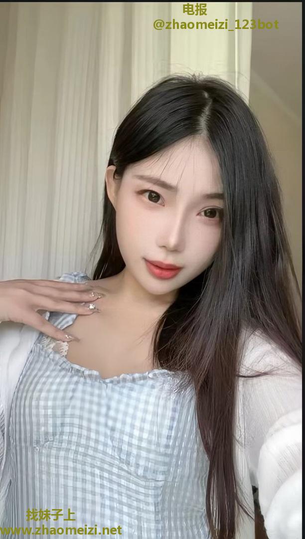 水嫩小巧翘臀魅魔