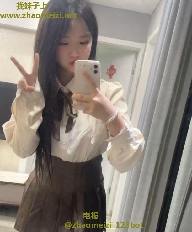 三点粉可爱型女孩泡泡