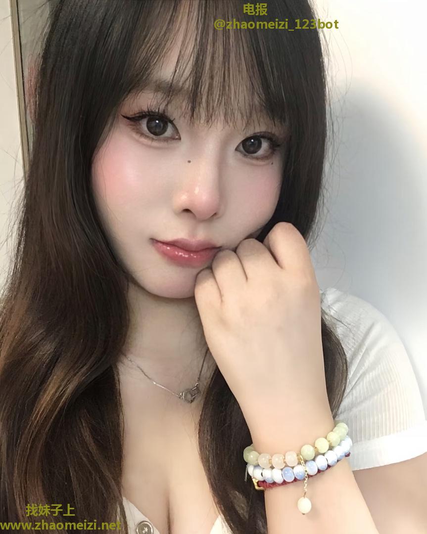 黑丝制服诱惑