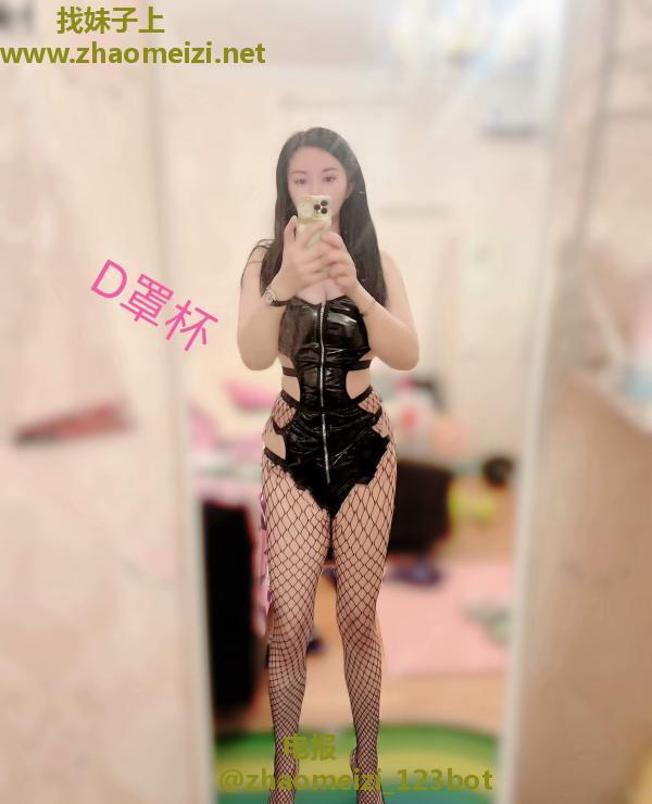 三通肉感嫂子