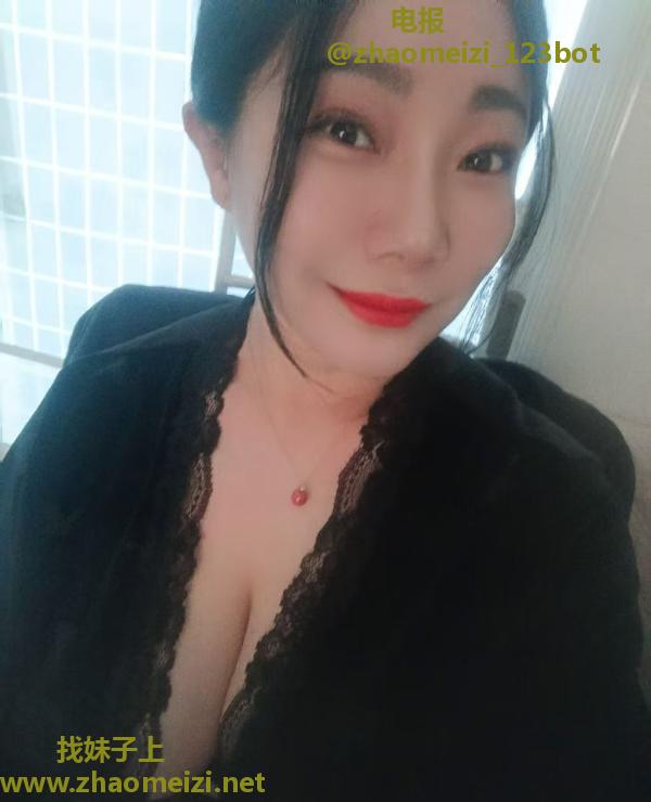 铁西巨乳喷水少妇