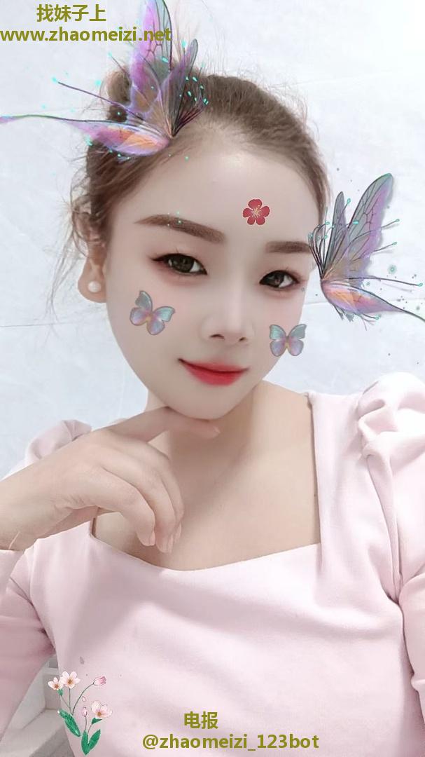 白云永泰性感小妮
