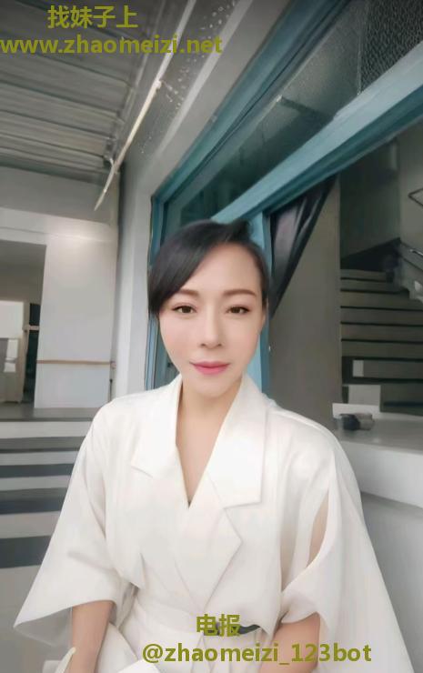 激情舌吻少妇