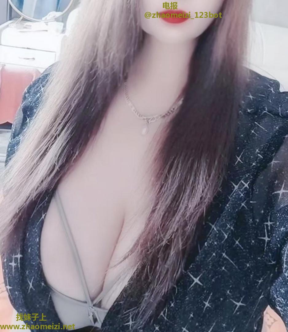 秦淮爆乳少妇