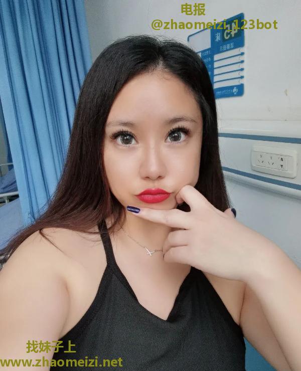 出击少妇莹儿