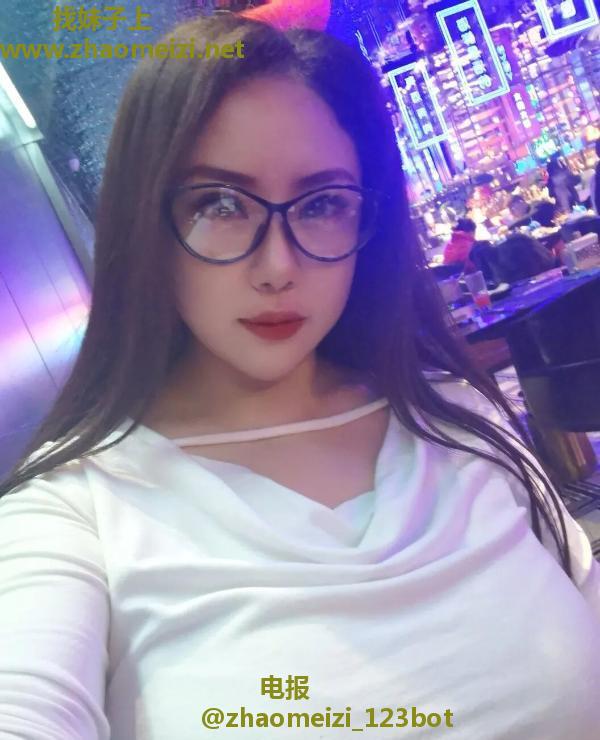 出击少妇莹儿