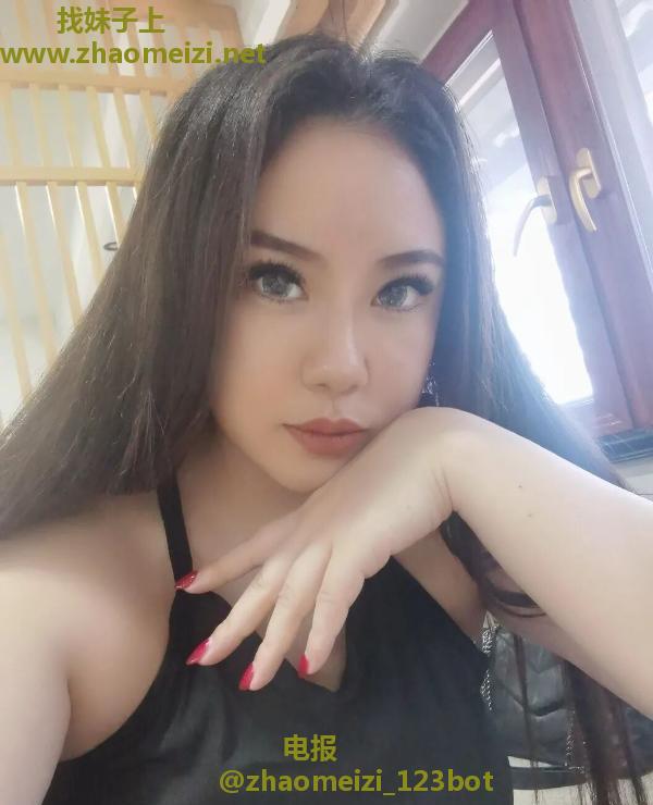 出击少妇莹儿