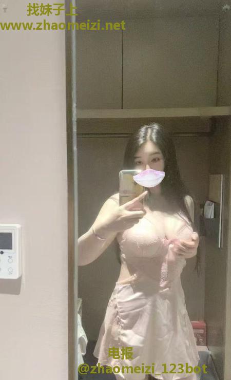 黄岛巨乳川妹子