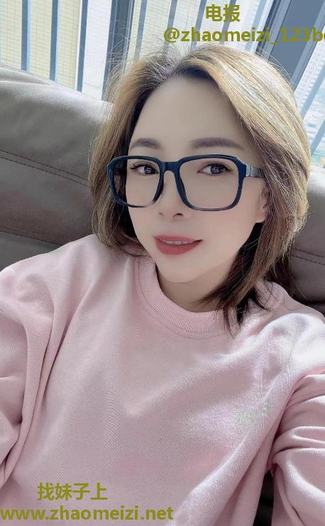 广州眼镜轻熟姐