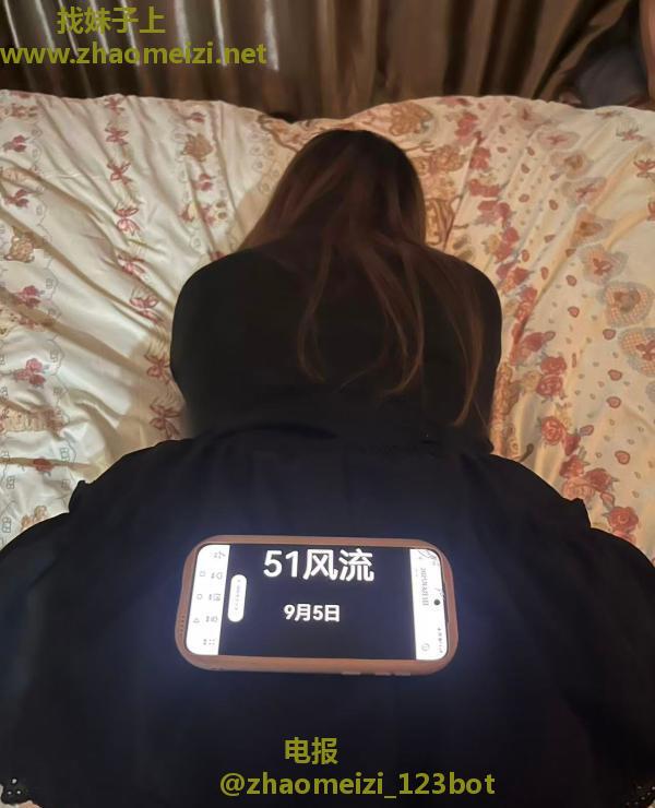 巨臀小萝莉