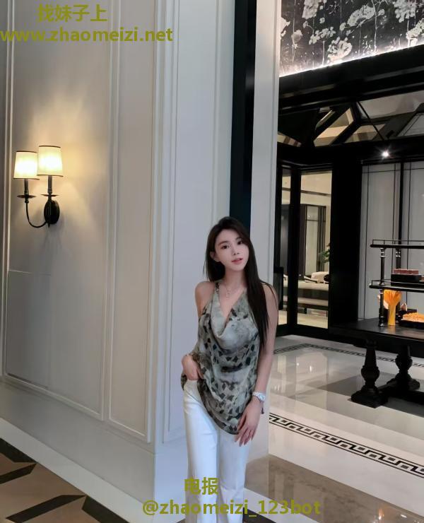 苏州长腿车模