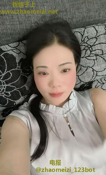 雨花大胸骚妇