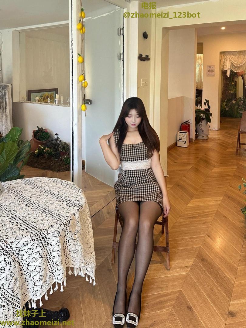 性感大胸御姐
