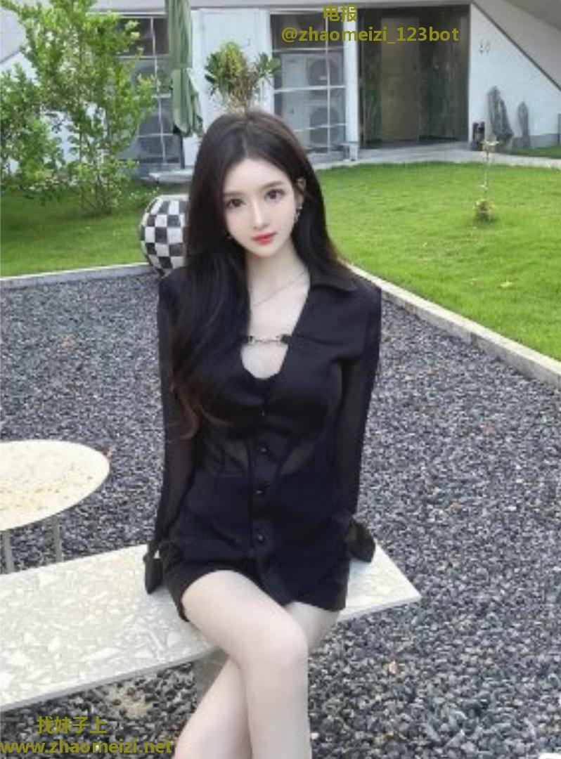 河东模特身材大奶e