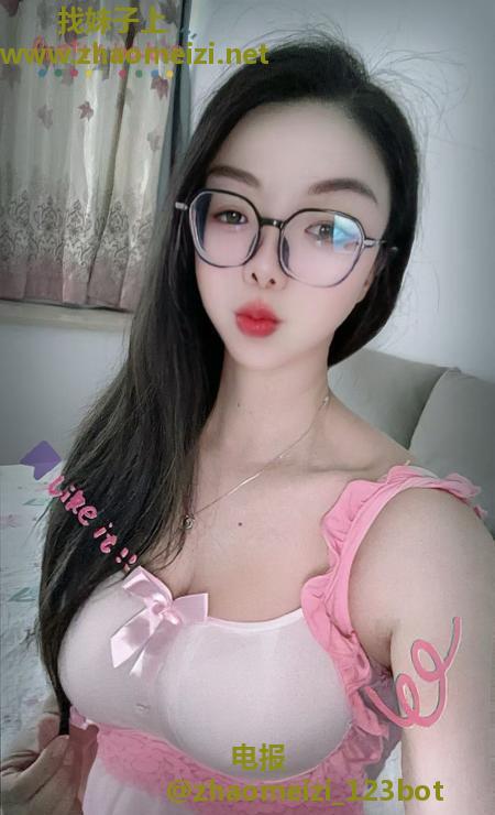 大胸妹子小柔