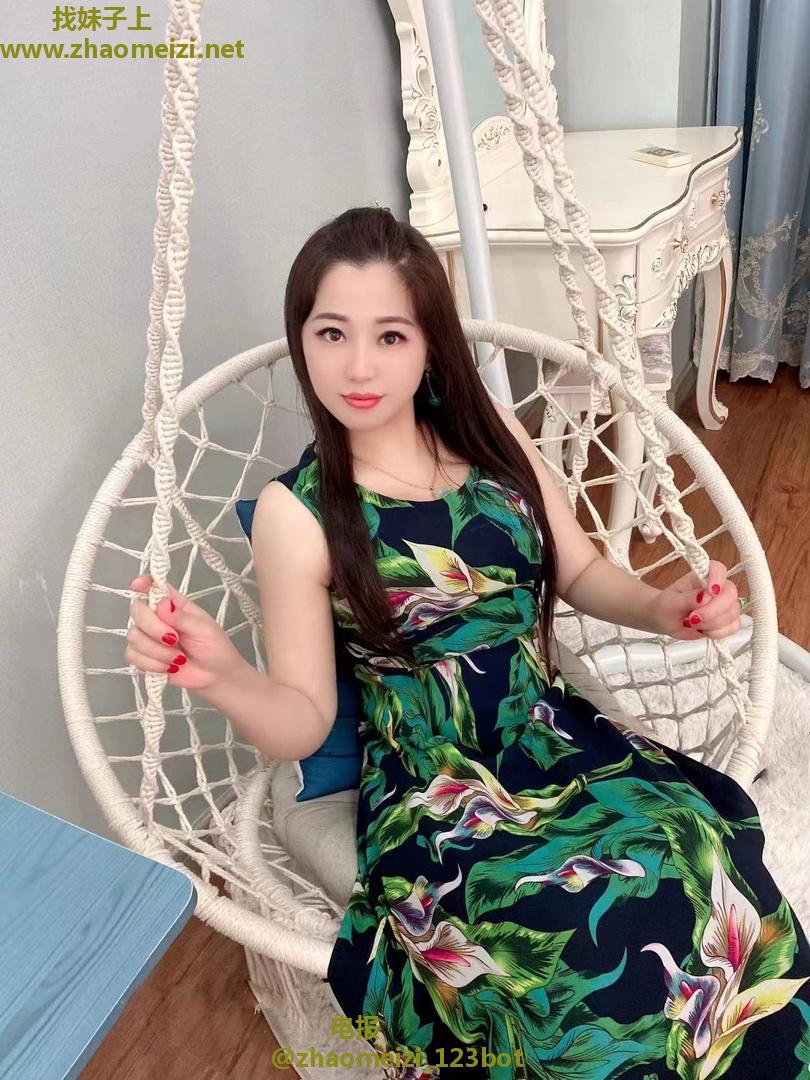 松江肤白气质御姐