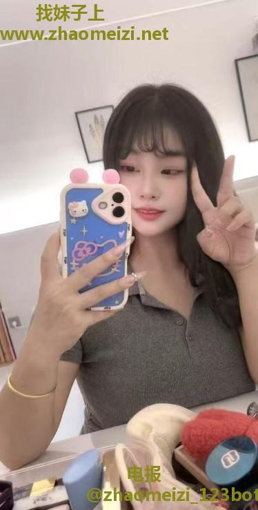 童颜巨乳伊伊