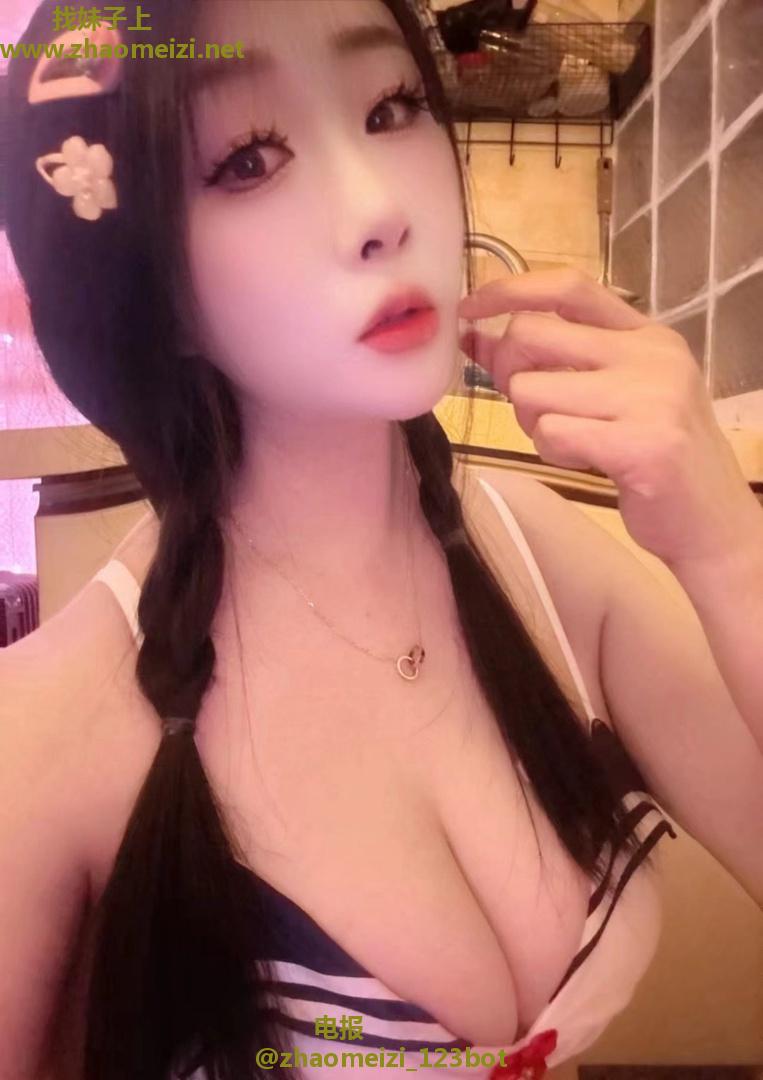 鼓楼大奶小骚B