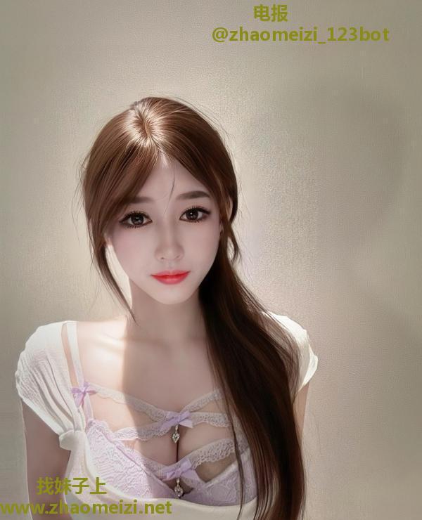 身材前凸后翘的乔UU