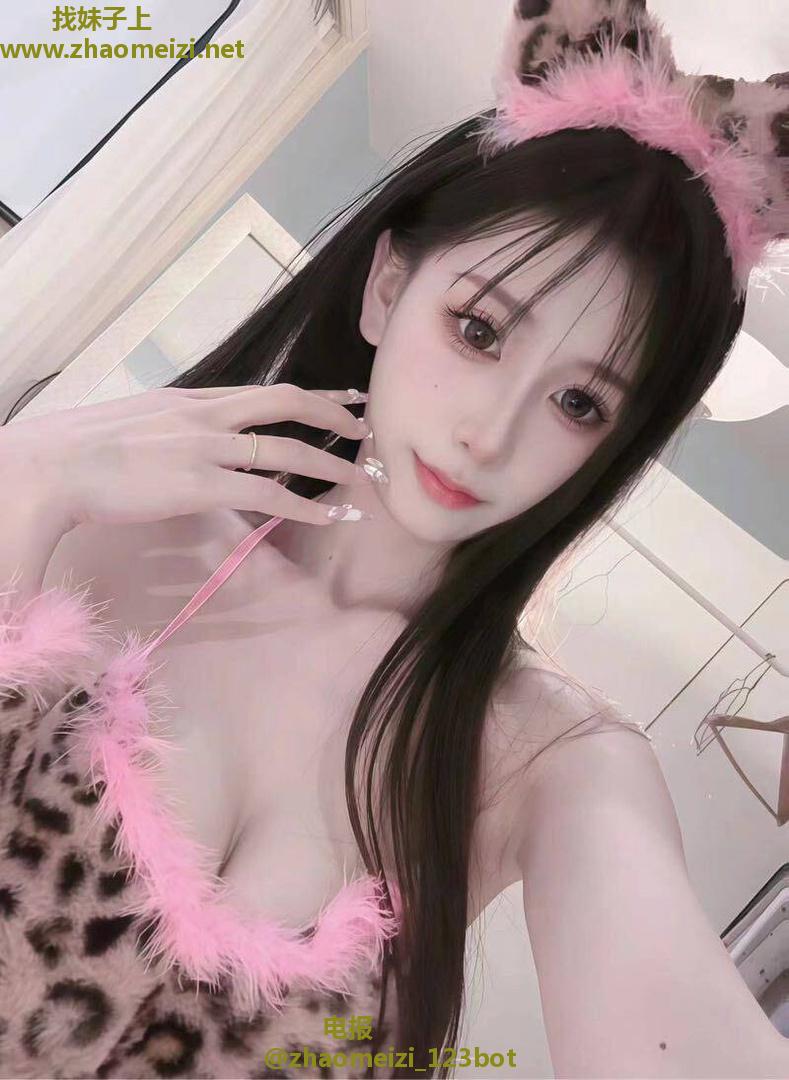 性感诱人翘臀姐姐