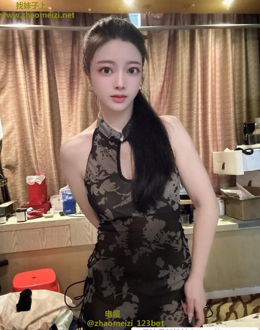 大奶柒柒