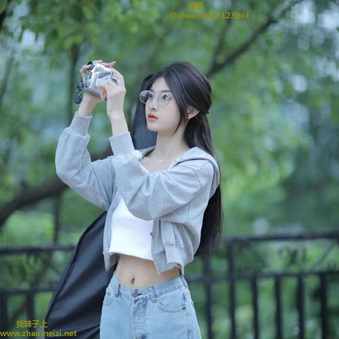 清楚小姐姐
