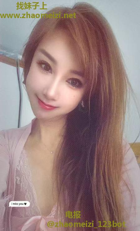 性感微熟骚妞