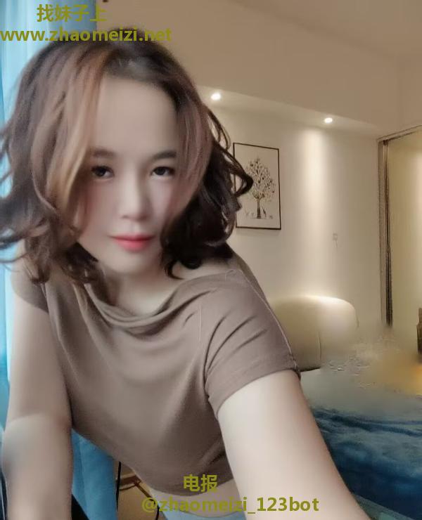 纯莞式夹b小骚妇