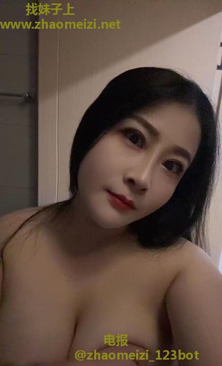 体验胸器美女