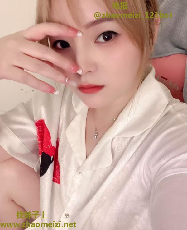 蜀山大胸妹