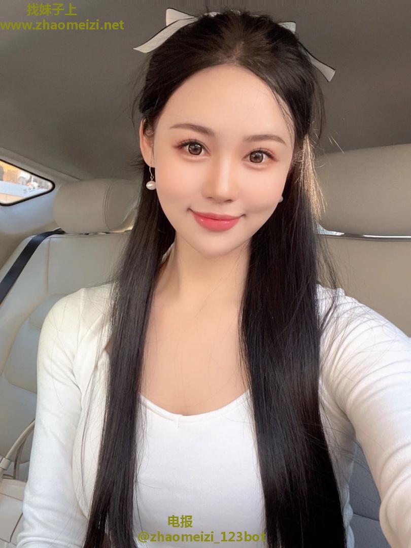 丰满翘臀敏感少妇