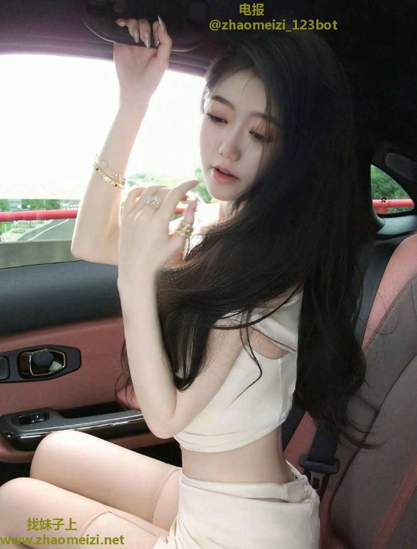 火辣性感小嫩妹