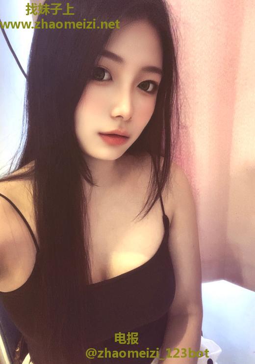 巨臀妹子懒懒