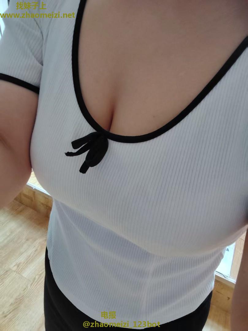 新人桃子，情人般的感觉