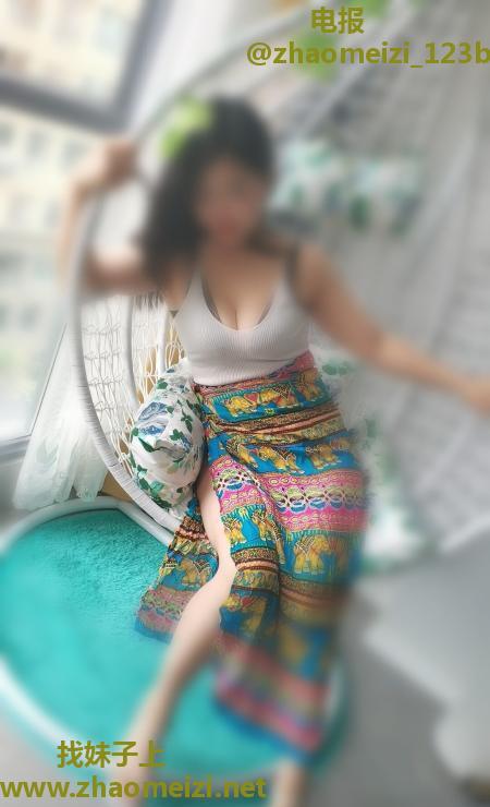 大奶肥臀熟女