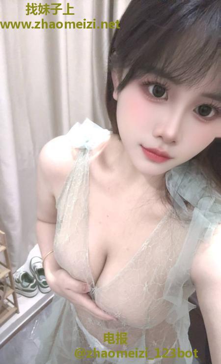 拱墅肤白大胸器咪咪