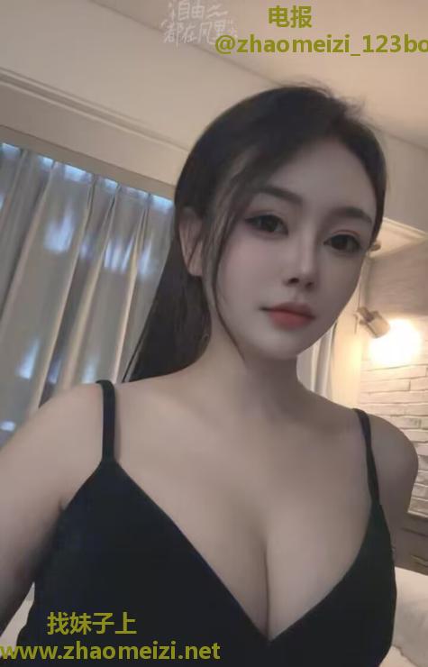 市中心大胸林婉清