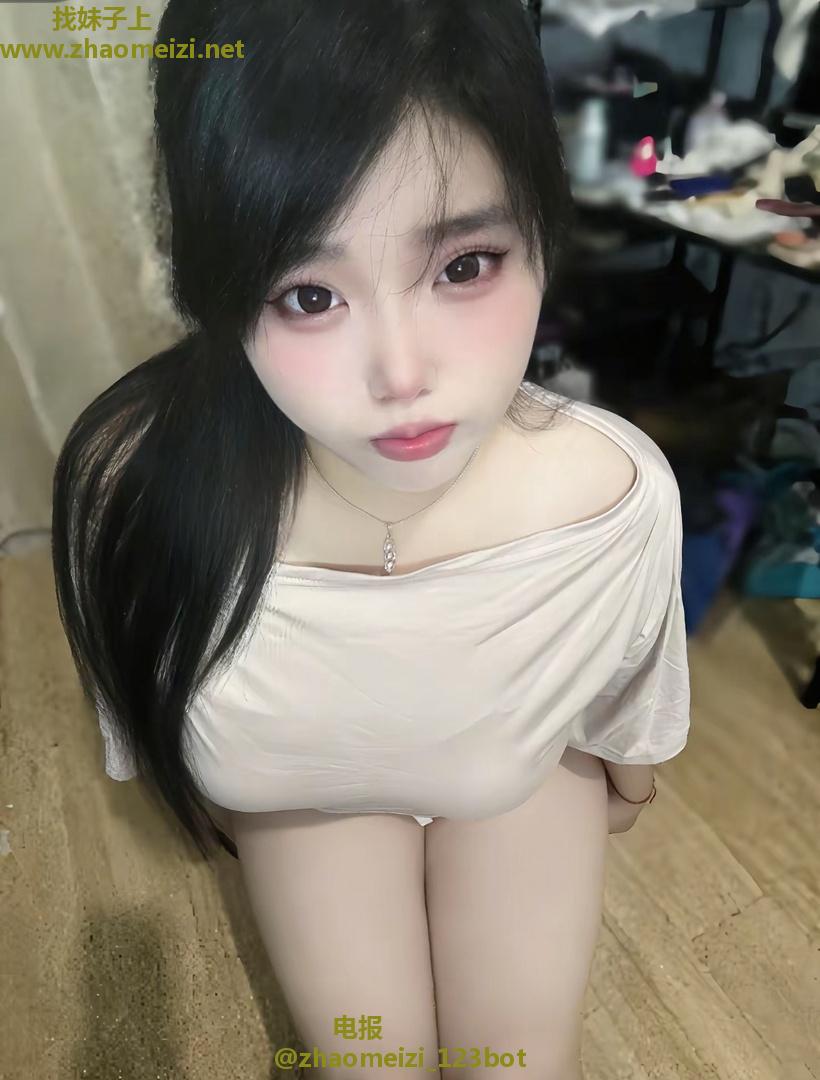 蜀山性感嫩妹