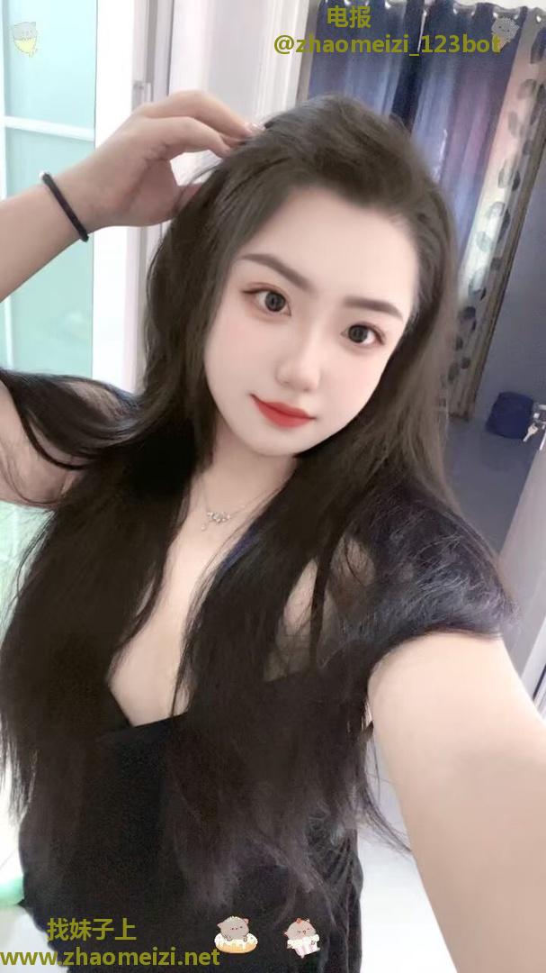 津南丰满小姐姐
