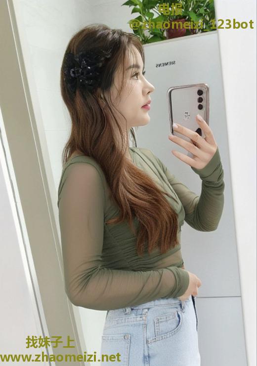 舌吻瑶族妹安妮娜