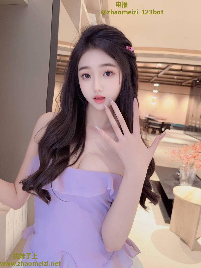 丰泽长腿白丝御姐