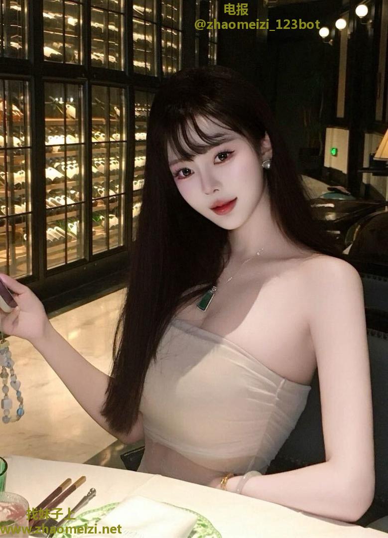 美艳大奶小妖精