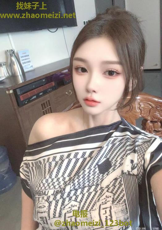 普陀颜值大胸美女