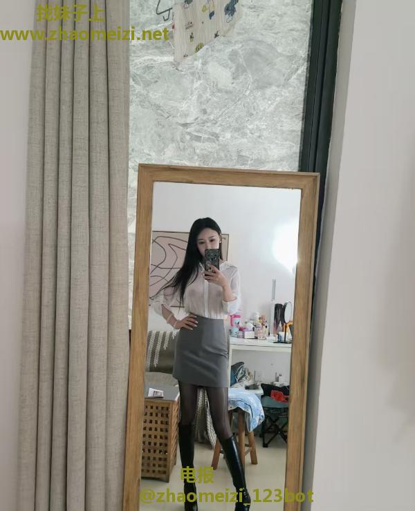 丝足女神小雅