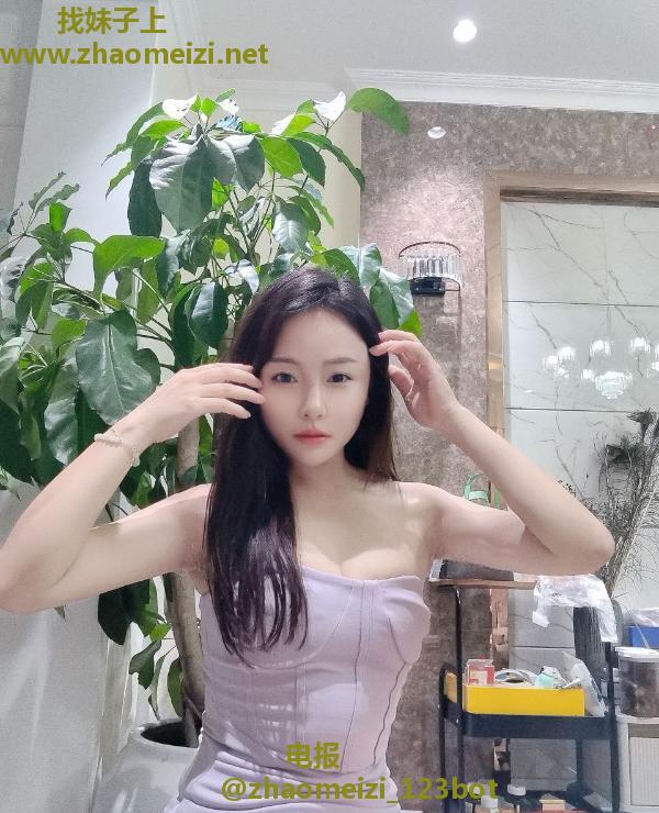 胸软手感好温柔妹子