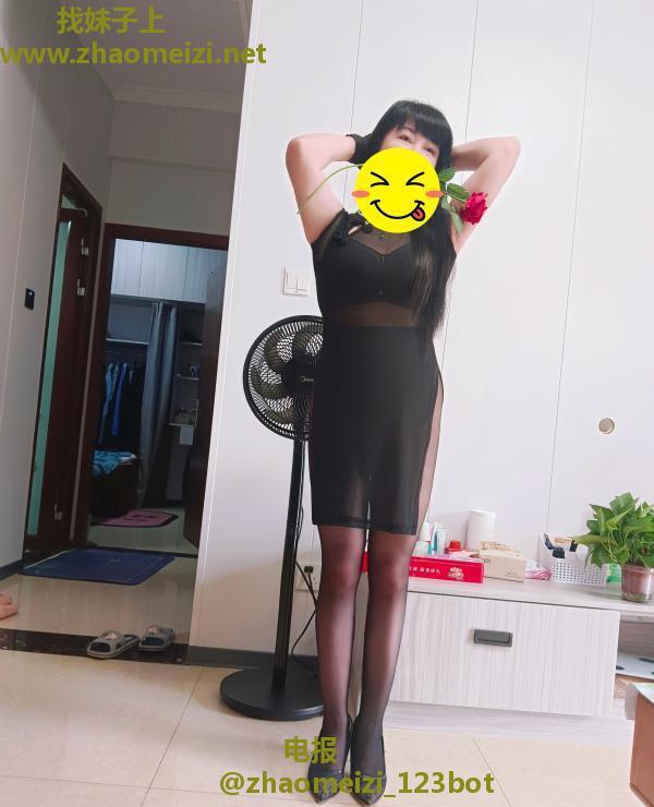 双流金毛少妇