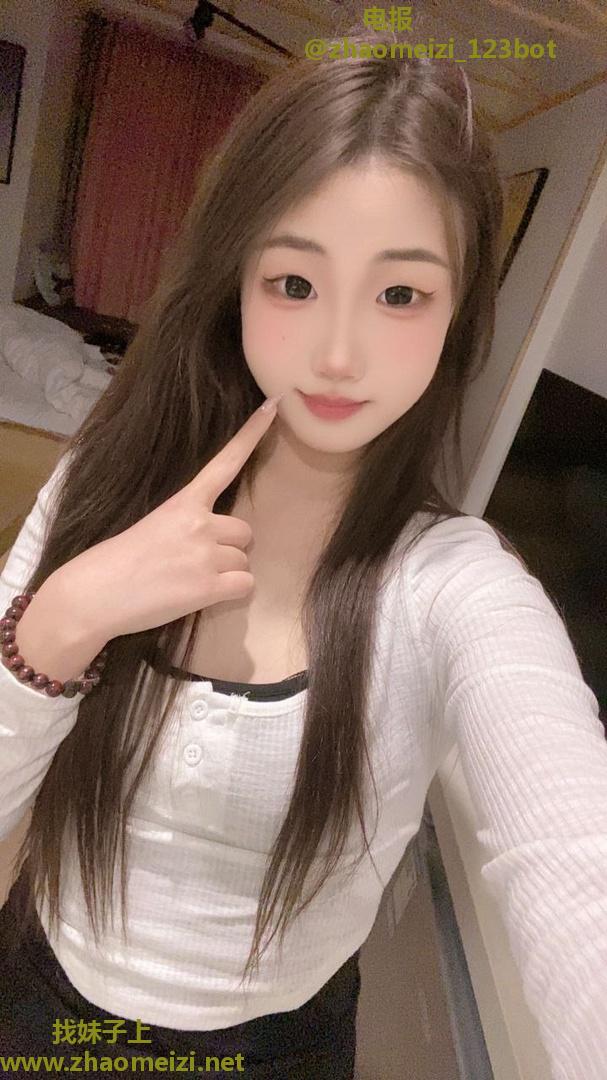金凤性感韵味小妹