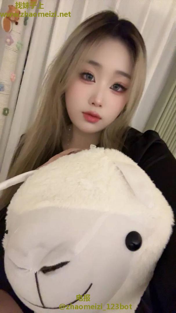诱人翘臀小魅魔